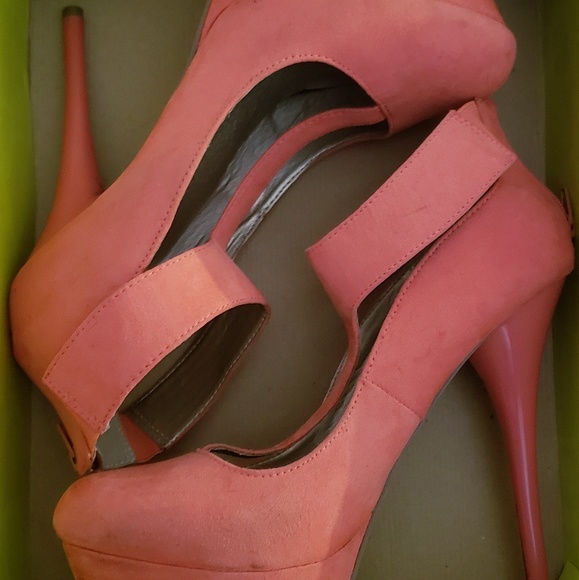 Charlotte Russe Shoes - Charlotte Russe Peach Heels
